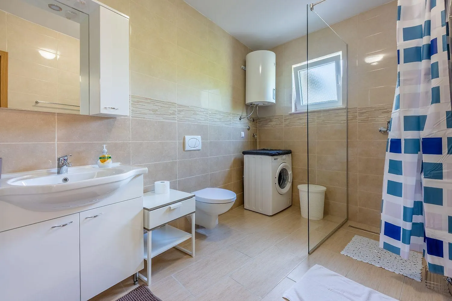 Schoene Ferienwohnung Mit Pool Und Spielplatz Fuer Kinder Bribir  0*, Bribir (Primorje-Gorski Kotar)
