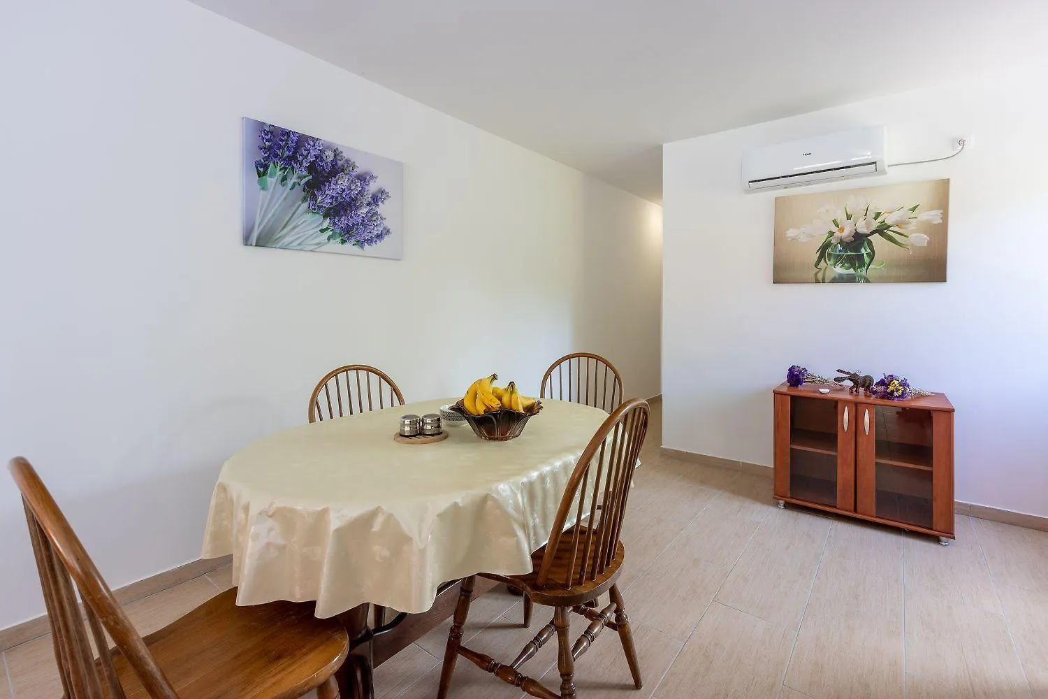 Schoene Ferienwohnung Mit Pool Und Spielplatz Fuer Kinder Bribir  Apartamento Bribir (Primorje-Gorski Kotar)